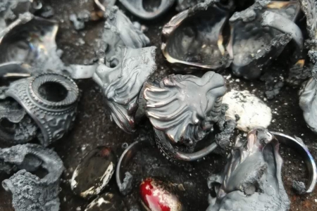 戒指装饰品销毁